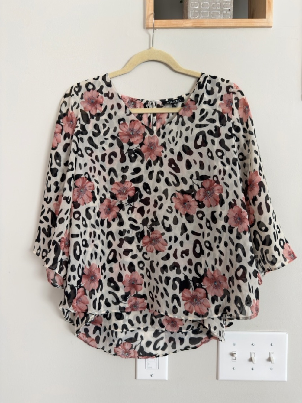 Roz & Ali Cream Floral and Black Leopard Print Blouse